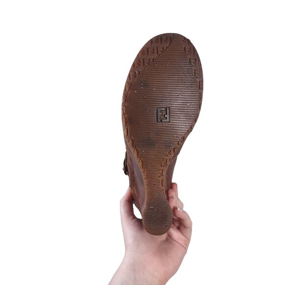 VW1 FENDI CAMEL BROWN WEDGE BUCKLE LONG FUR TRIM BOOTS - SIZE 38.5 39 READ - Picture 5 of 10